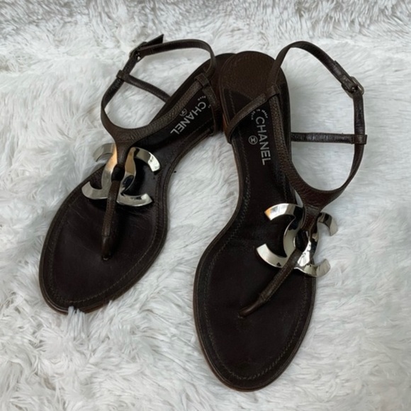 CHANEL large cc logo Entre doigts sandal - Picture 4 of 9